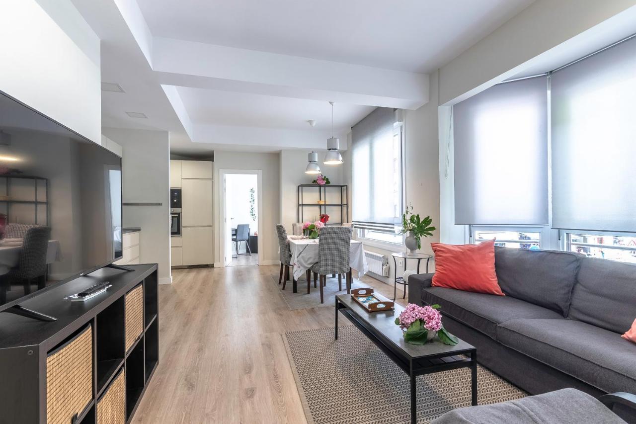 Apartamento Moderno Y Amplio En El Centro Bilbao Exterior foto