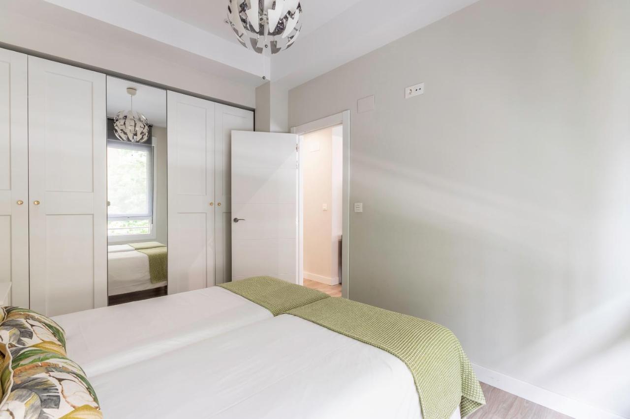 Apartamento Moderno Y Amplio En El Centro Bilbao Exterior foto