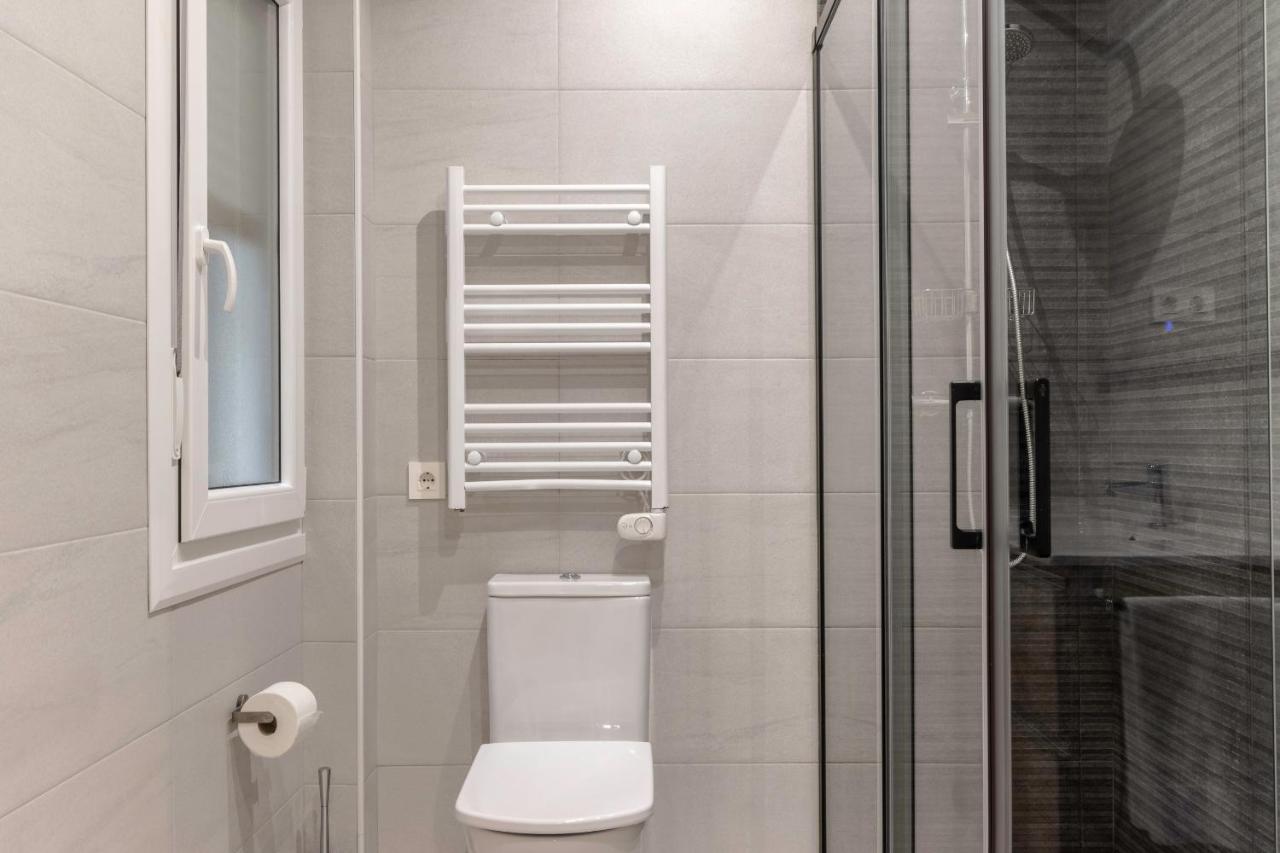 Apartamento Moderno Y Amplio En El Centro Bilbao Exterior foto