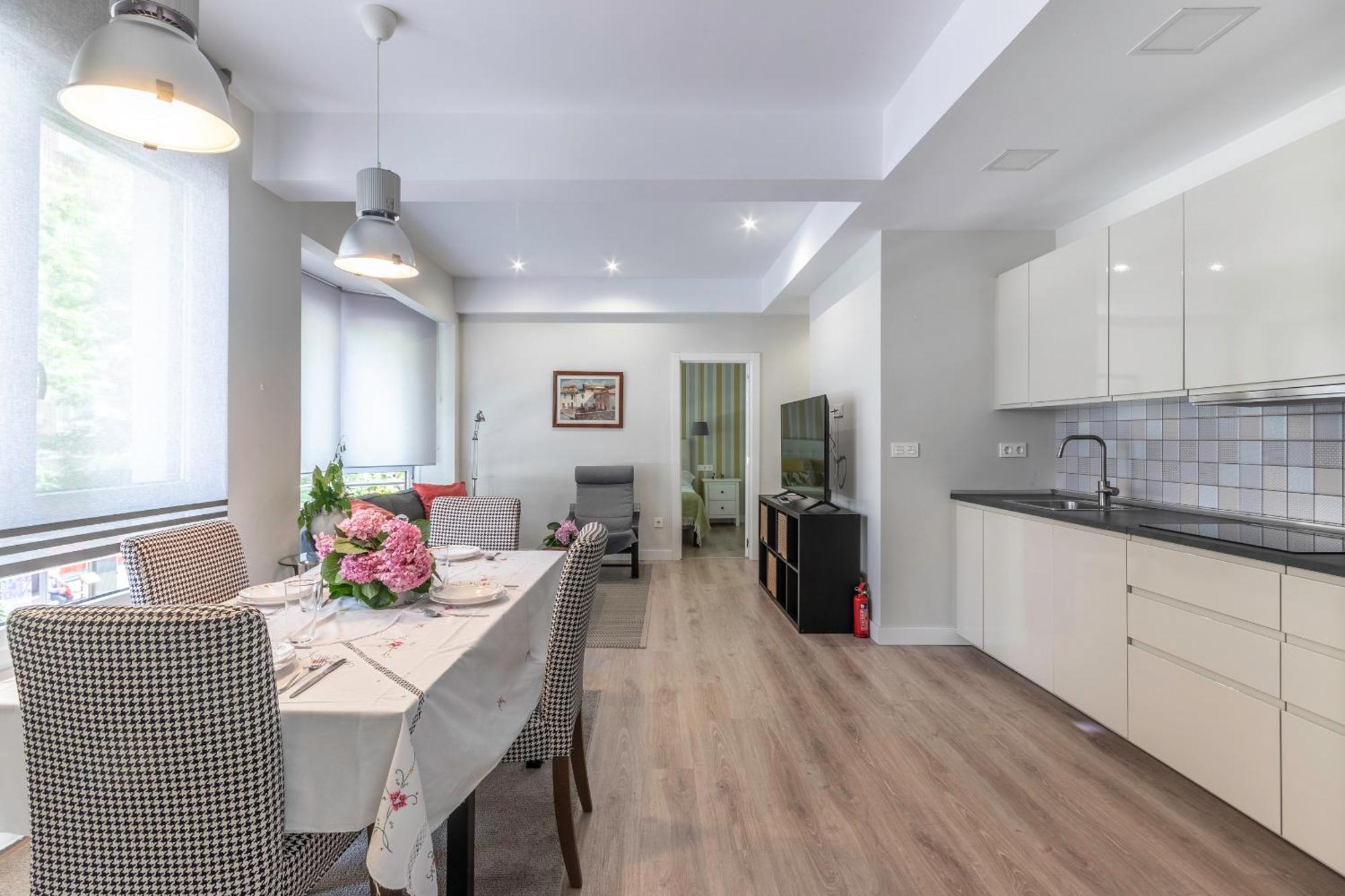Apartamento Moderno Y Amplio En El Centro Bilbao Exterior foto